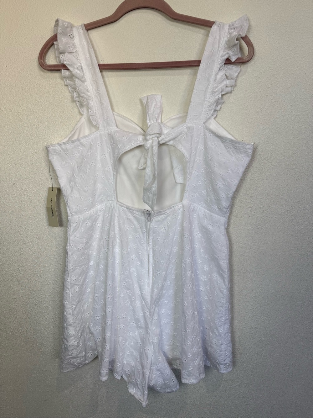 Francesca’s White Eyelet Romper Large Ruffle Strap Tie Back Cottagecore NWT - Picture 3 of 10